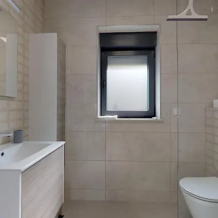 Lovely 2-bed In Drenje Near Rabac *