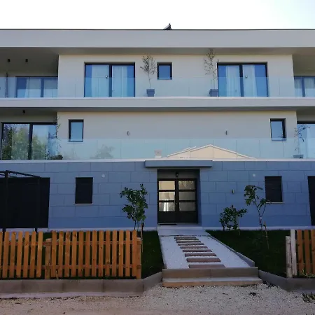 Apartment Lovely 2-bed In Drenje Near Rabac